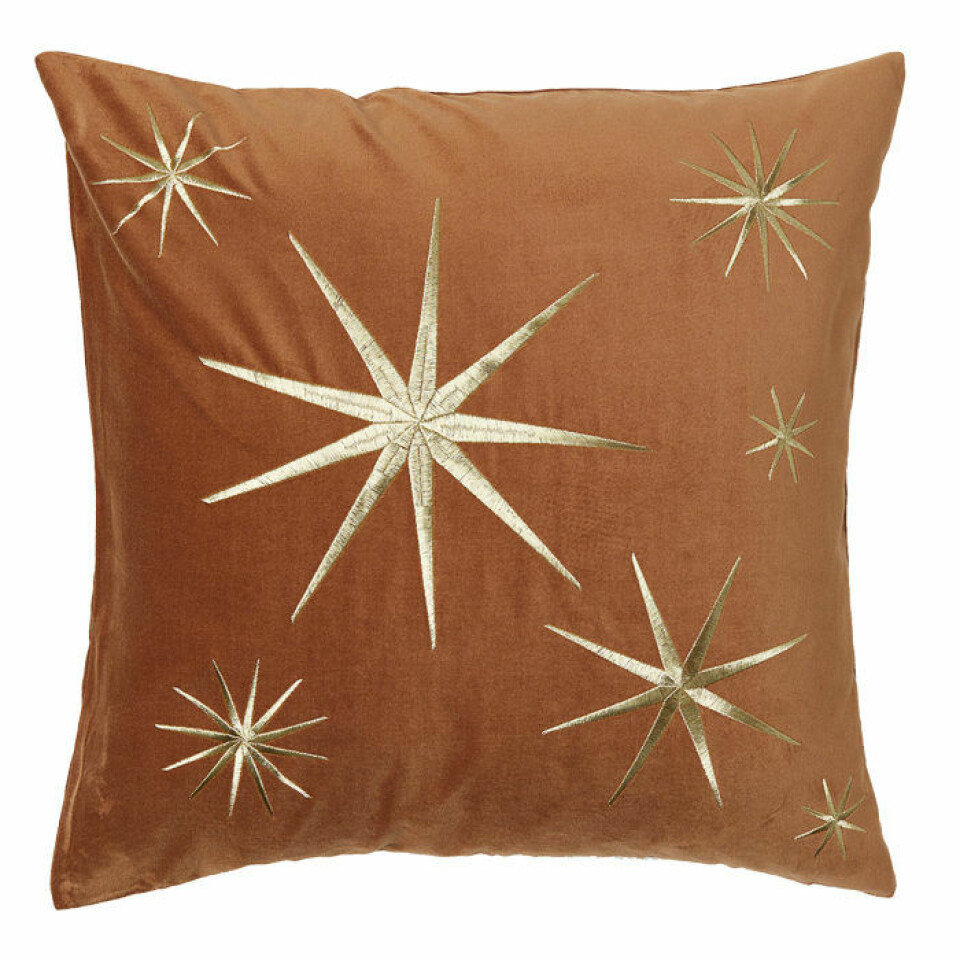 Bärnsten, grönska och mässing – så ser julen 2018 ut hos H&M Home
