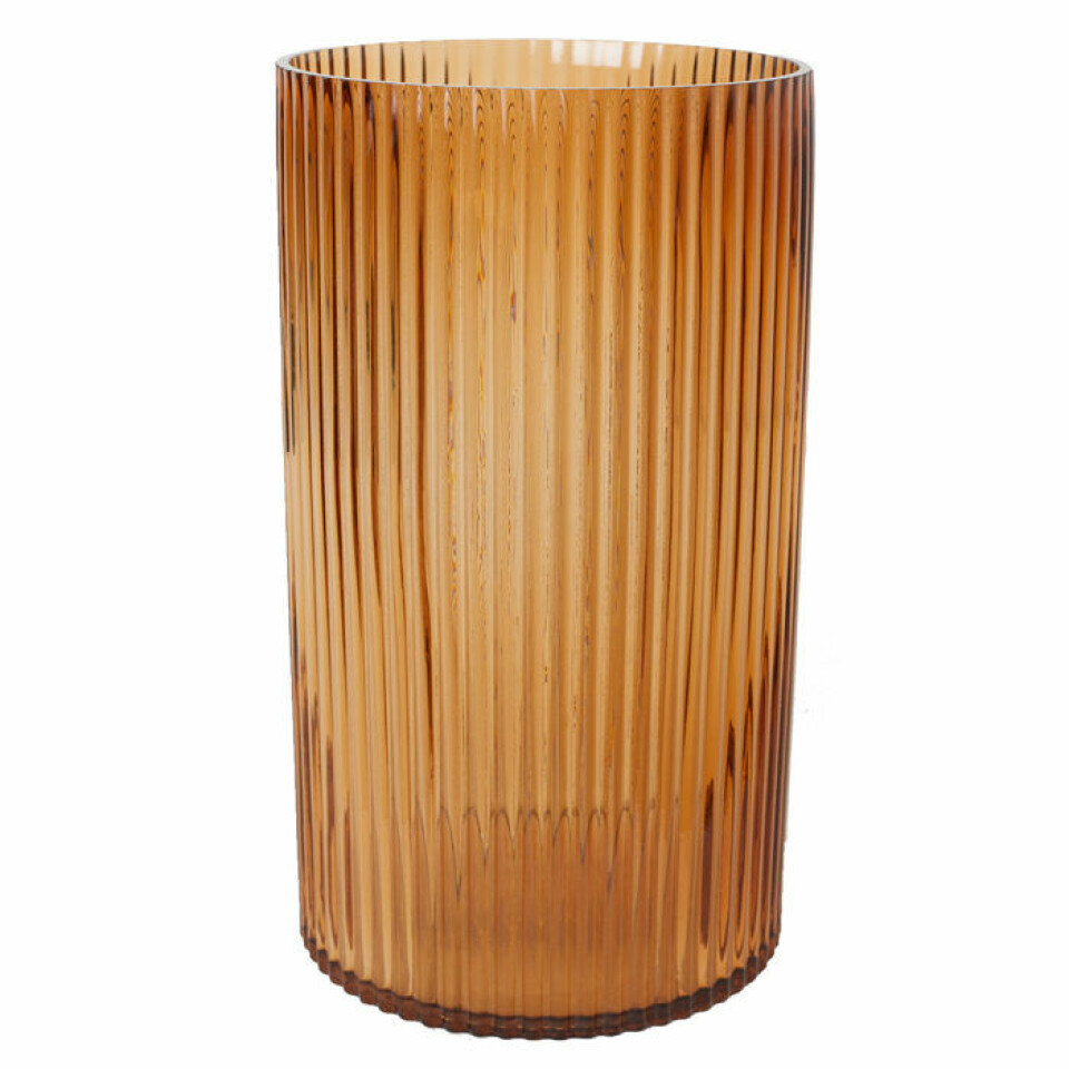 Bärnsten, grönska och mässing – så ser julen 2018 ut hos H&M Home