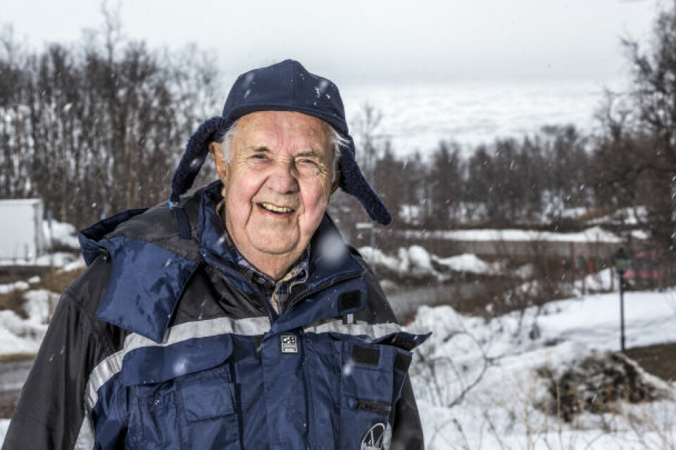 Bert-Åke Varg har gått från vresig maskinist i ”Rederiet” till virrig pistskötare i ”Andra åket”. Bild: Janne Danielsson/SVT Bert-Åke Varg har gått från vresig maskinist i ”Rederiet” till virrig pistskötare i ”Andra åket”. Bild: Janne Danielsson/SVT