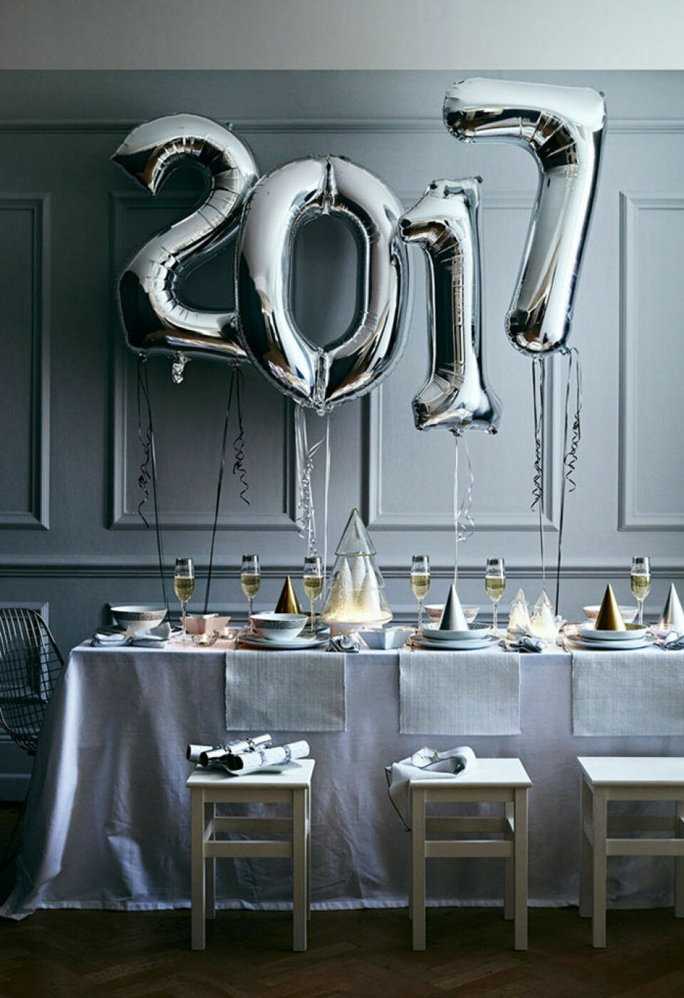 Ballongsiffrorna är en självklar dekoration på många nyårsfester. Foto: Sainsbury’s Home Ballongsiffrorna är en självklar dekoration på många nyårsfester. Foto: Sainsbury’s Home