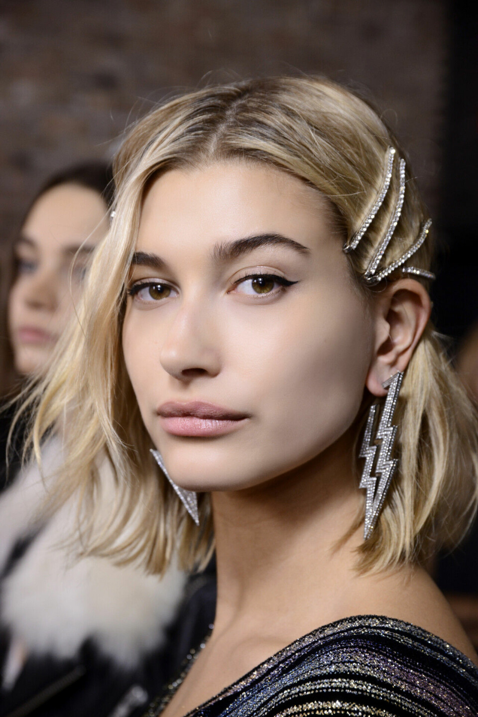 30 snygga frisyrer till säsongens alla fester