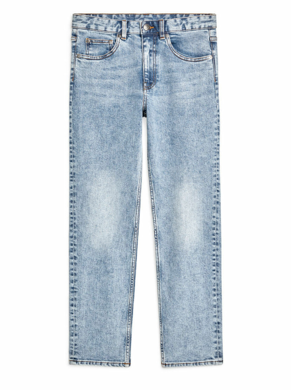 Vårmode 2019: Blekt denim är ett av vårens trendigaste material