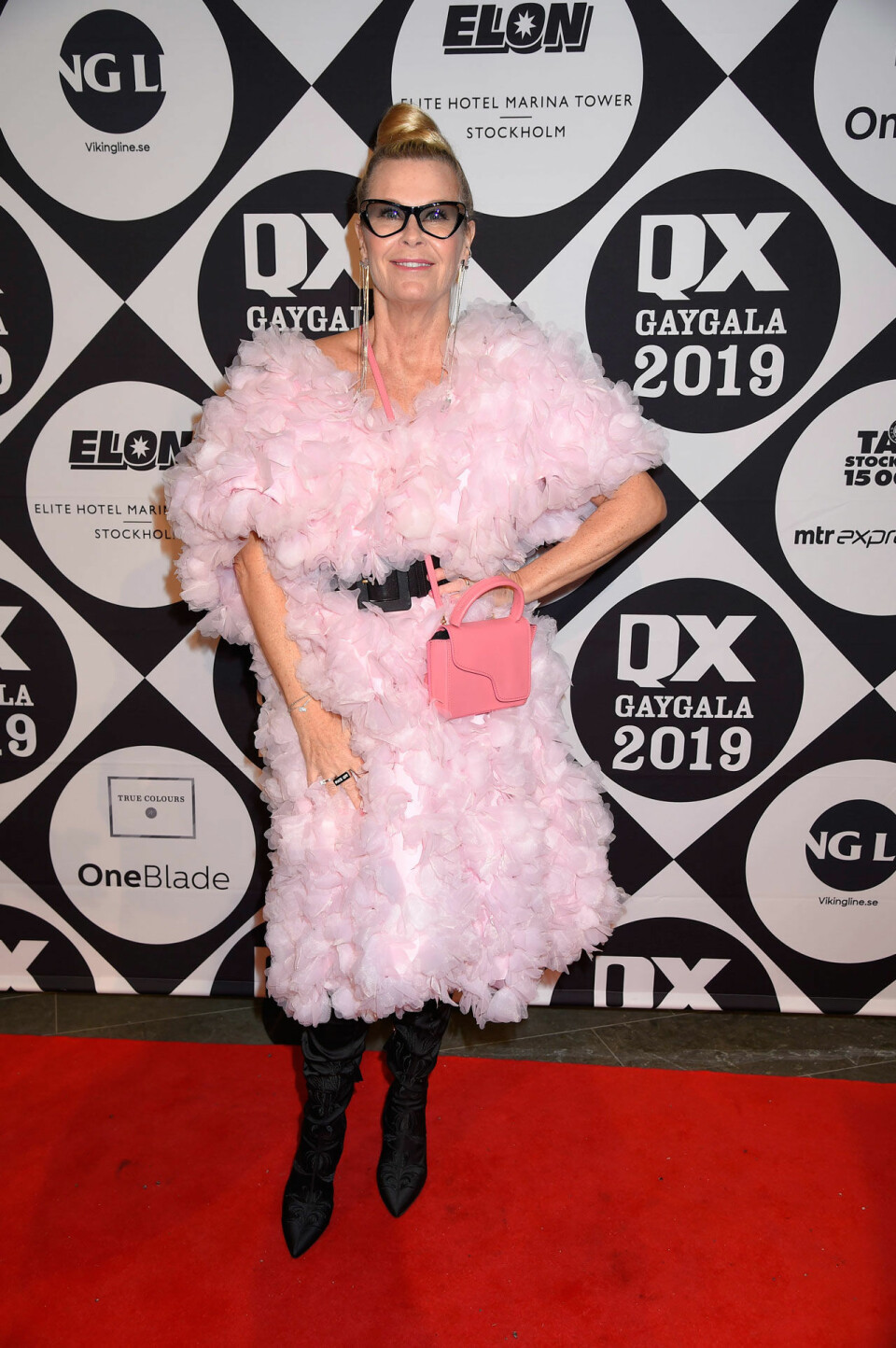 Efva Attling. Efva Attling.