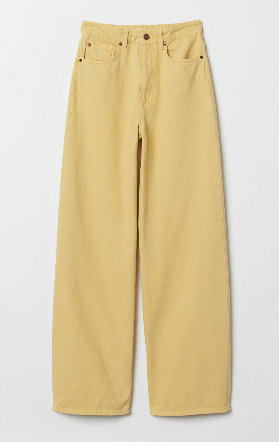 25 snygga jeans i olika modeller till våren 2019
