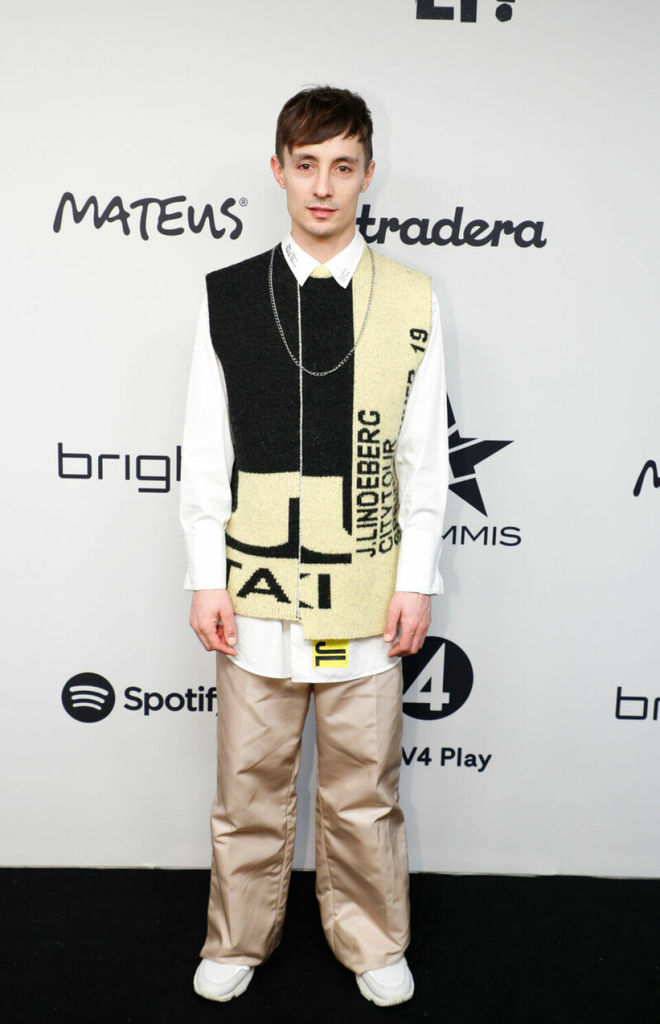 Daniel Adams-Ray. Daniel Adams-Ray.