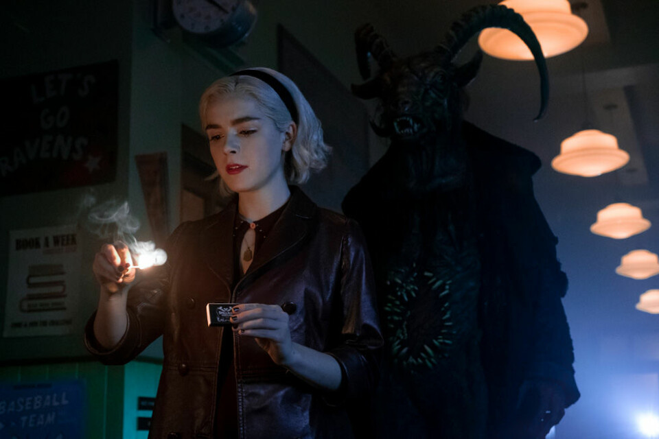 Sabrina Spellman möter mörkret i säsong 2 av Chilling Adventures of Sabrina. Foto: Netflix Sabrina Spellman möter mörkret i säsong 2 av Chilling Adventures of Sabrina. Foto: Netflix