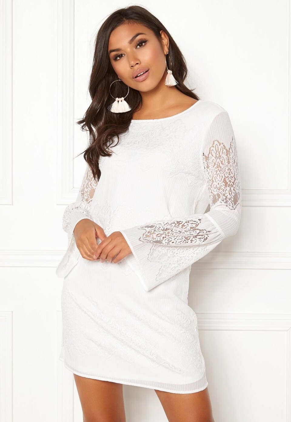 20 vita studentklänningar i spets till 2019