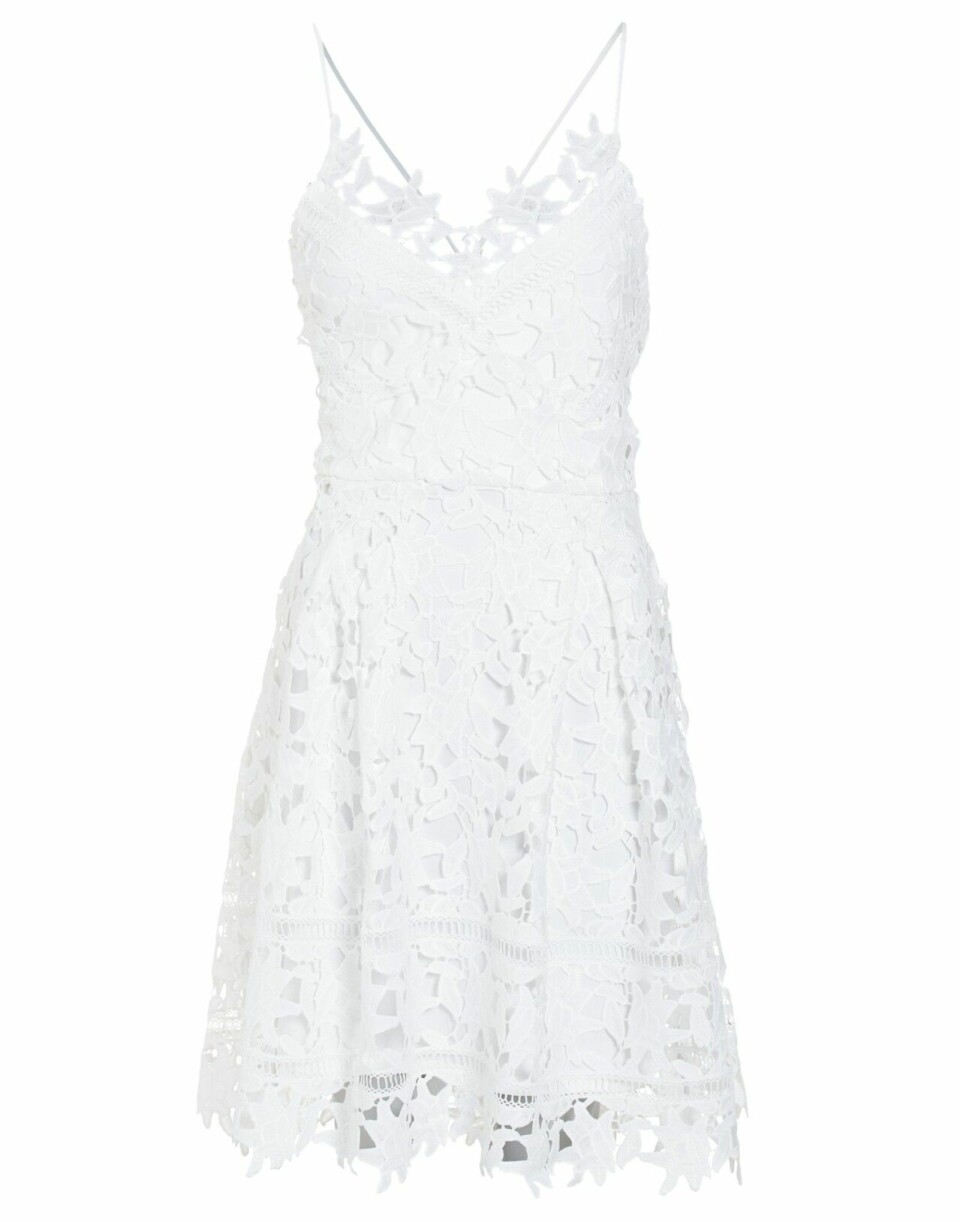 20 vita studentklänningar i spets till 2019