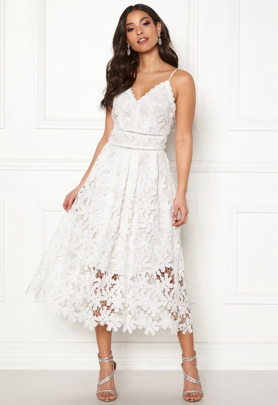 20 vita studentklänningar i spets till 2019