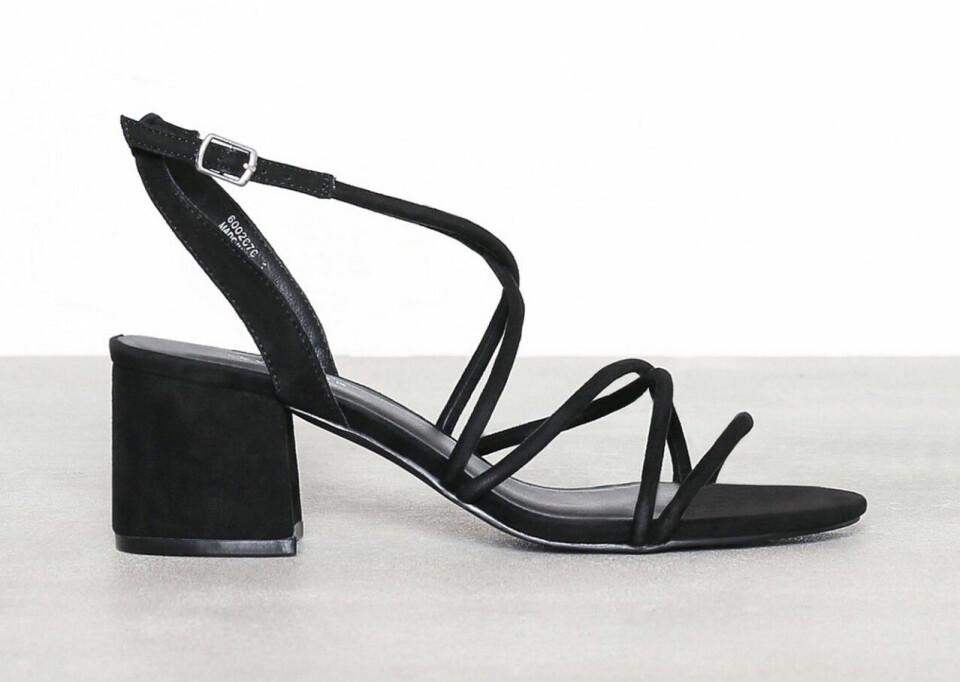 Remsandalerna är tillbaka! 12 trendiga köp