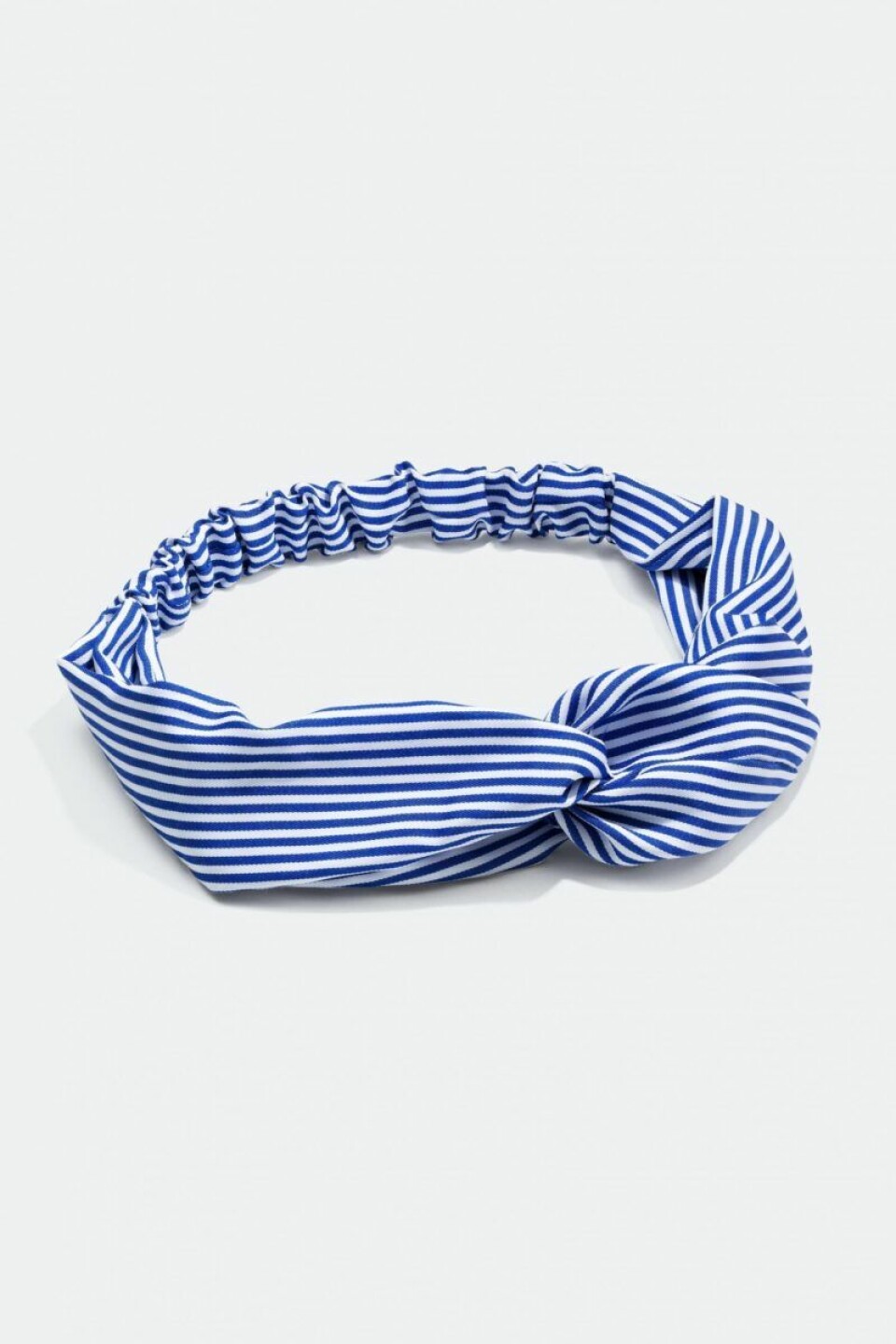 Diadem, hårband och scarfs – 20 fina håraccessoarer i butik just nu
