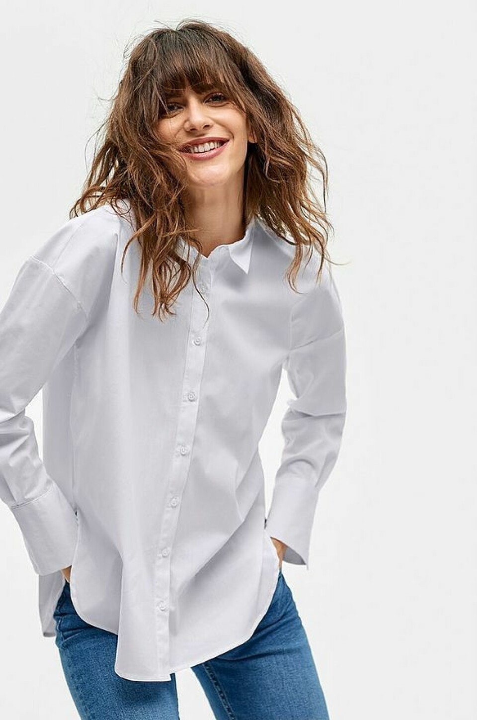 Shoppingtips! 13 vita skjortor som räddar vilken klädkris som helst