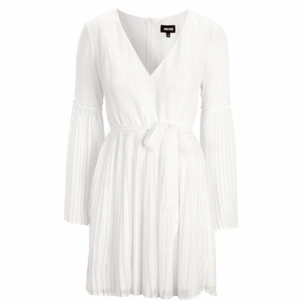 Studentklänning från Bubbleroom, 499 kronor. Studentklänning från Bubbleroom, 499 kronor.