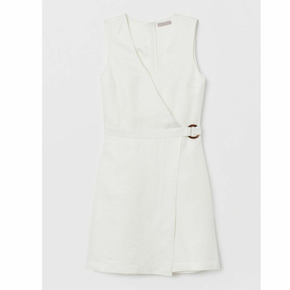 Studentklänning från H&M, 399 kronor. Studentklänning från H&M, 399 kronor.