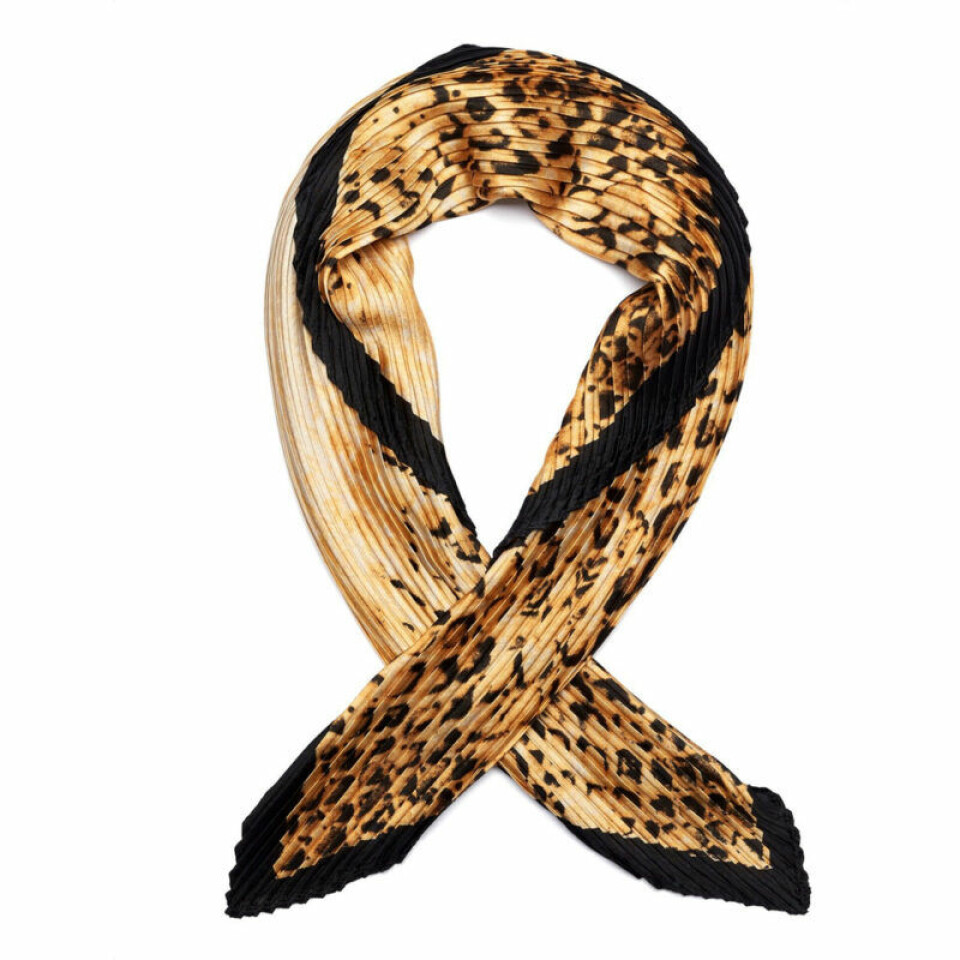 Styla håret med en scarf! 13 fina varianter i butik