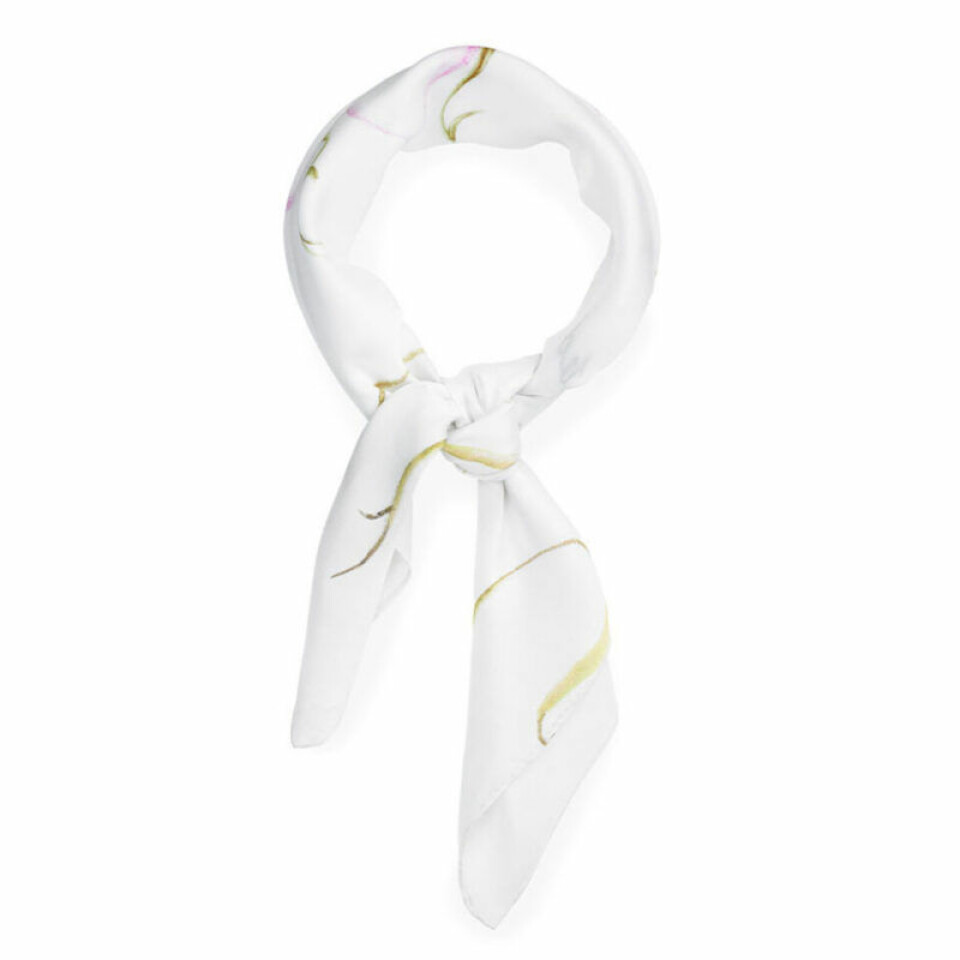 Styla håret med en scarf! 13 fina varianter i butik