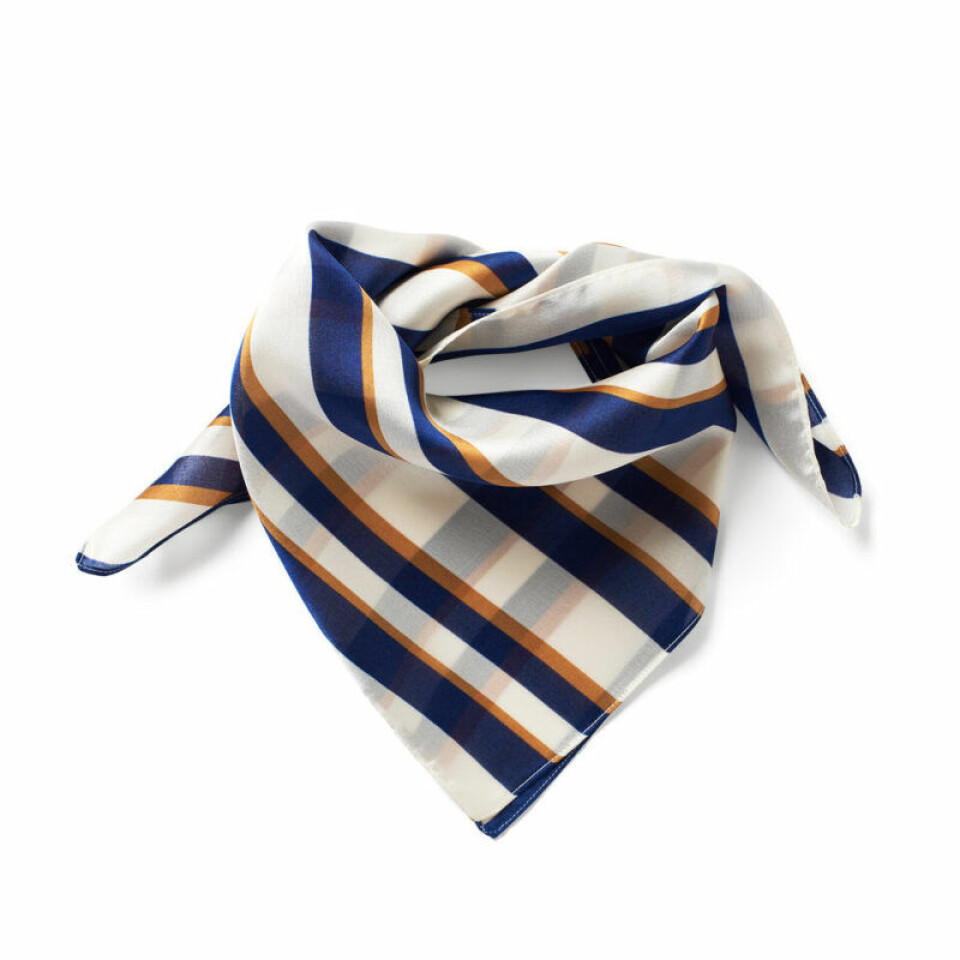 Styla håret med en scarf! 13 fina varianter i butik