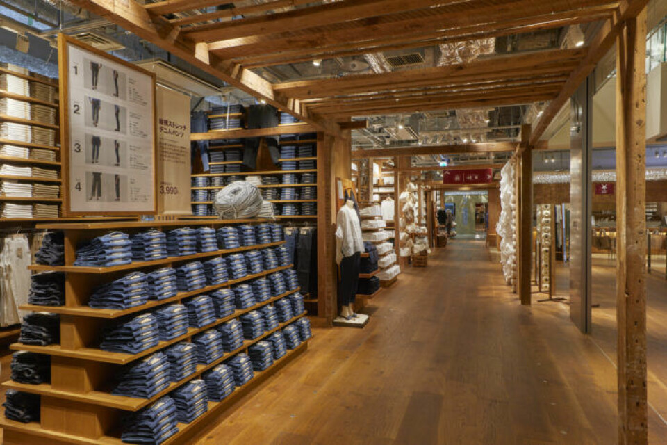 Mujis flaggskeppsbutik i Ginza i Tokyo. Mujis flaggskeppsbutik i Ginza i Tokyo.