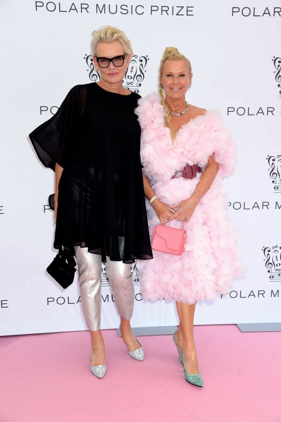 Eva Dahlgren och Efva Attling. Eva Dahlgren och Efva Attling.