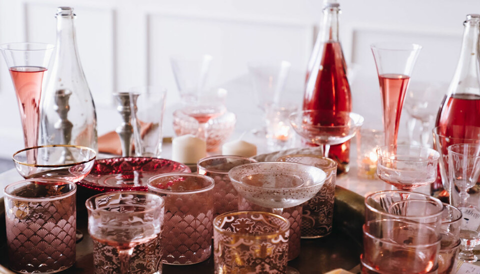 Drömjobbet! Nu kan du dricka rosé och få betalt samtidigt