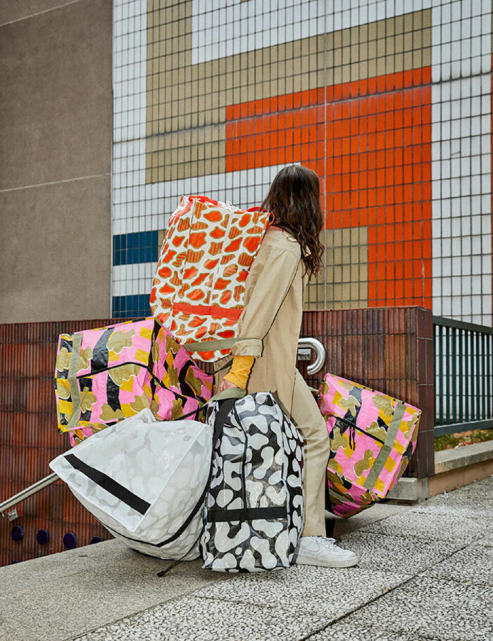 In eller ut? Att rensa – och skapa bra förvaring är A och O när två hem ska bli ett. Bild: Ikea livet hemma In eller ut? Att rensa – och skapa bra förvaring är A och O när två hem ska bli ett. Bild: Ikea livet hemma