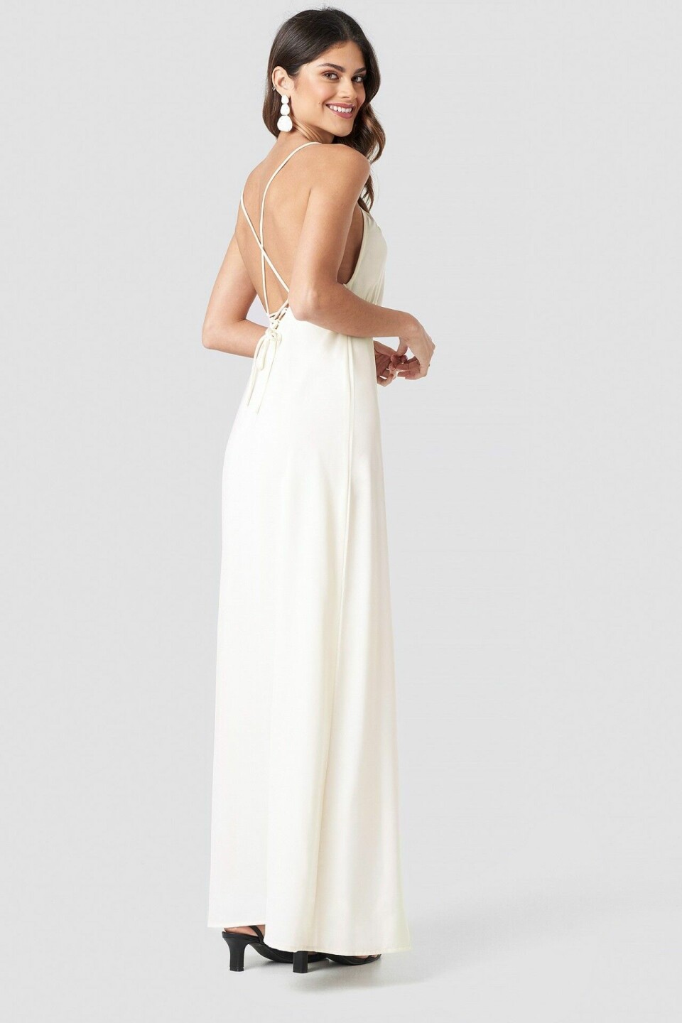 Billiga brudklänningar? Här är 32 fina i butik