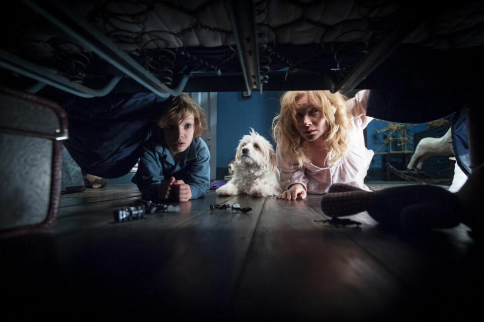 I The Babadook finns monstret under sängen på riktigt. I The Babadook finns monstret under sängen på riktigt.