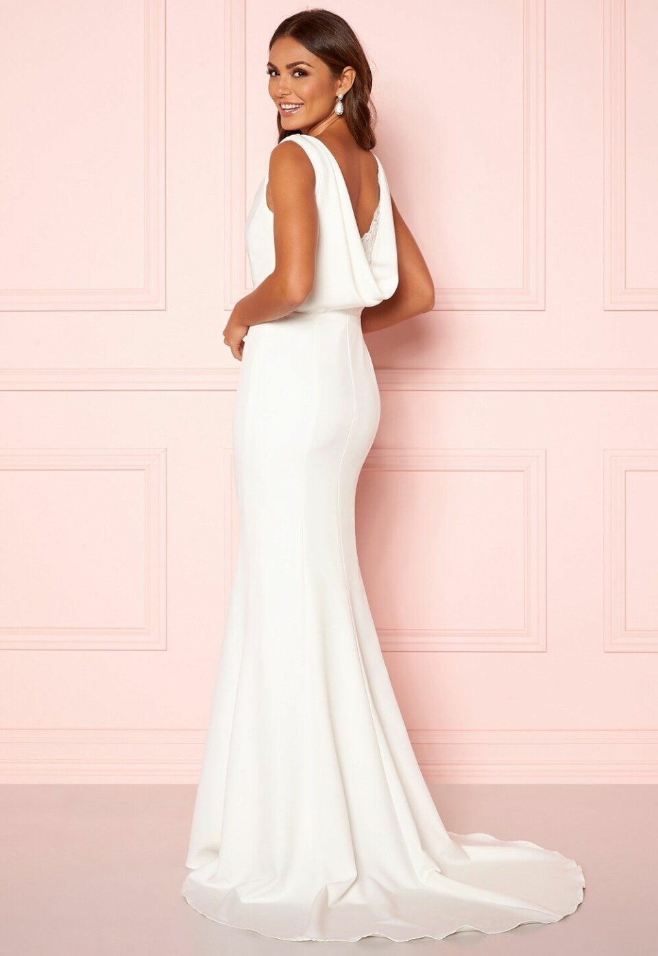 Billiga brudklänningar? Här är 32 fina i butik