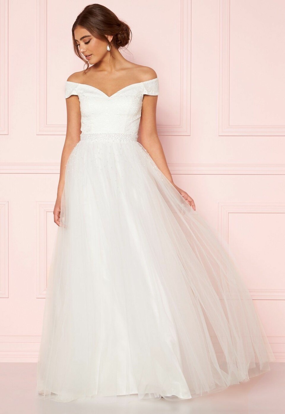 Billiga brudklänningar? Här är 32 fina i butik