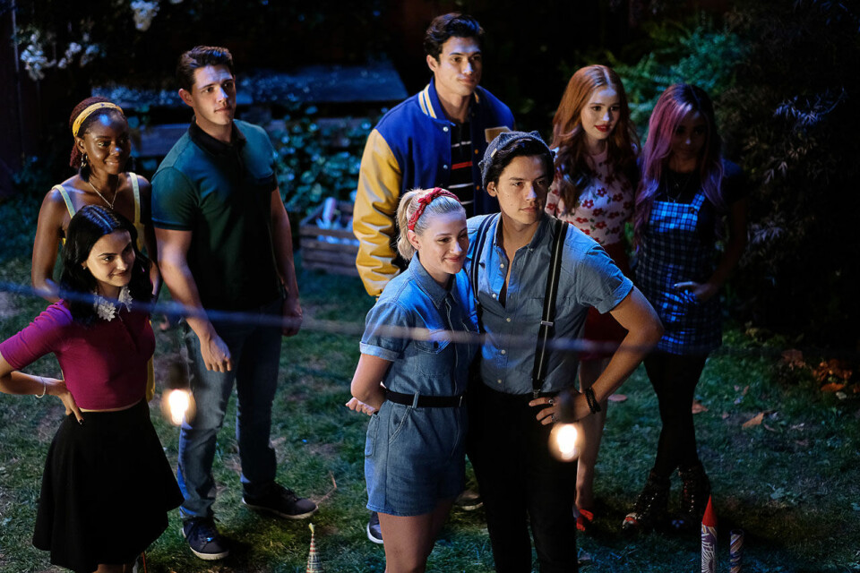 Säsong fyra av Riverdale visas på Netflix i oktober 2019. Säsong fyra av Riverdale visas på Netflix i oktober 2019.