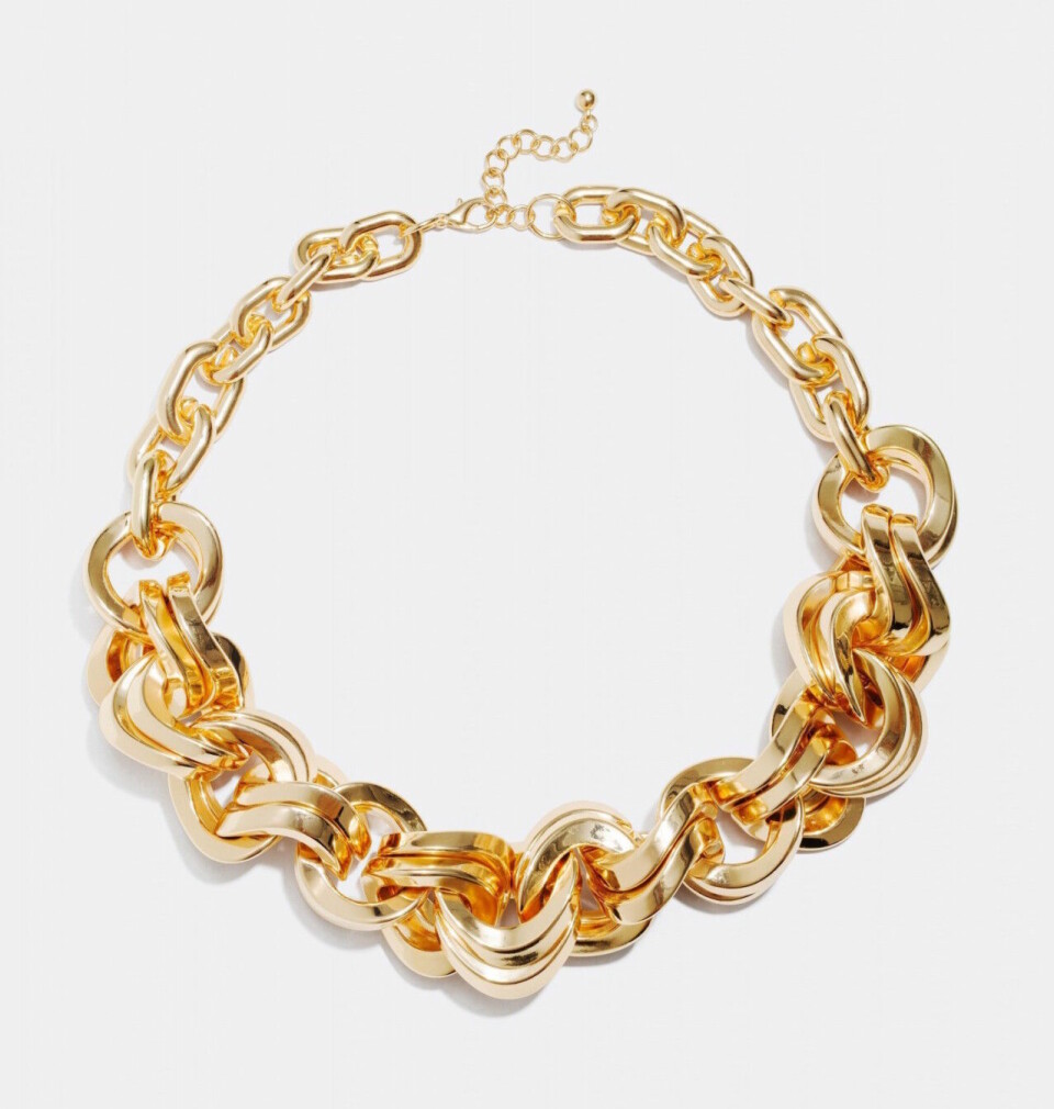 Från diadem till väskor – 30 trendiga accessoarer i butik