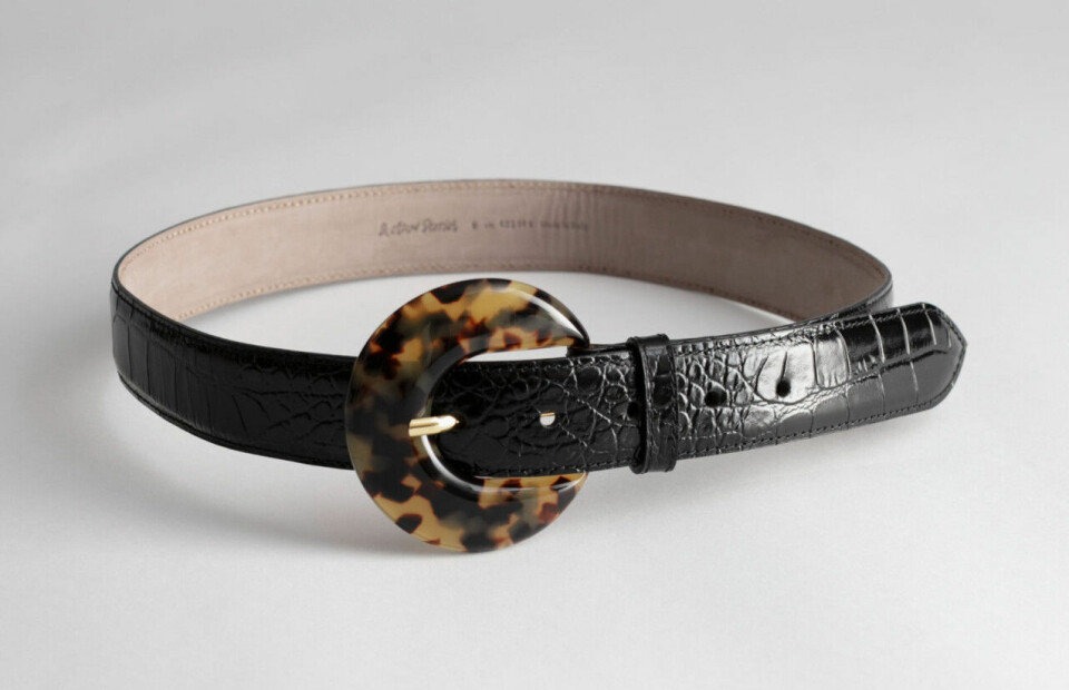 Från diadem till väskor – 30 trendiga accessoarer i butik