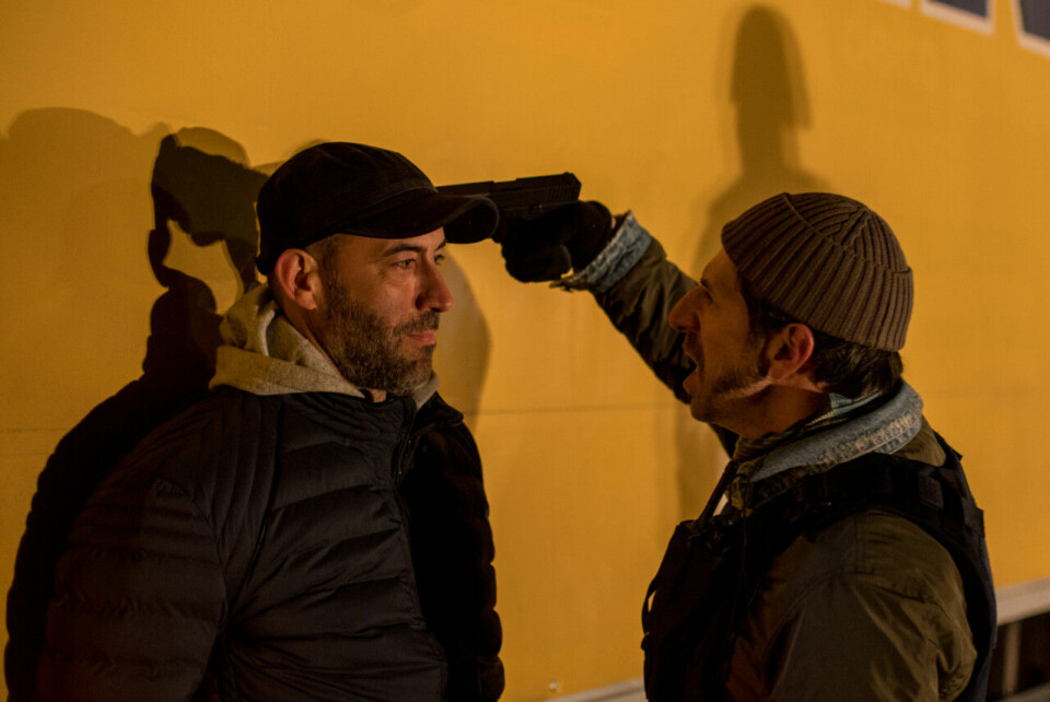 Umbre är en rumänsk thrillerserie som producerats av HBO. Umbre är en rumänsk thrillerserie som producerats av HBO.