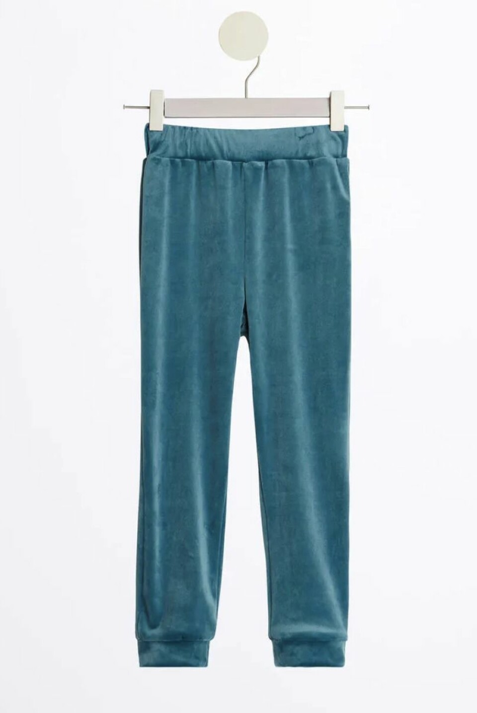 Nu släpper Gina tricot ny mor- och barnkollektion