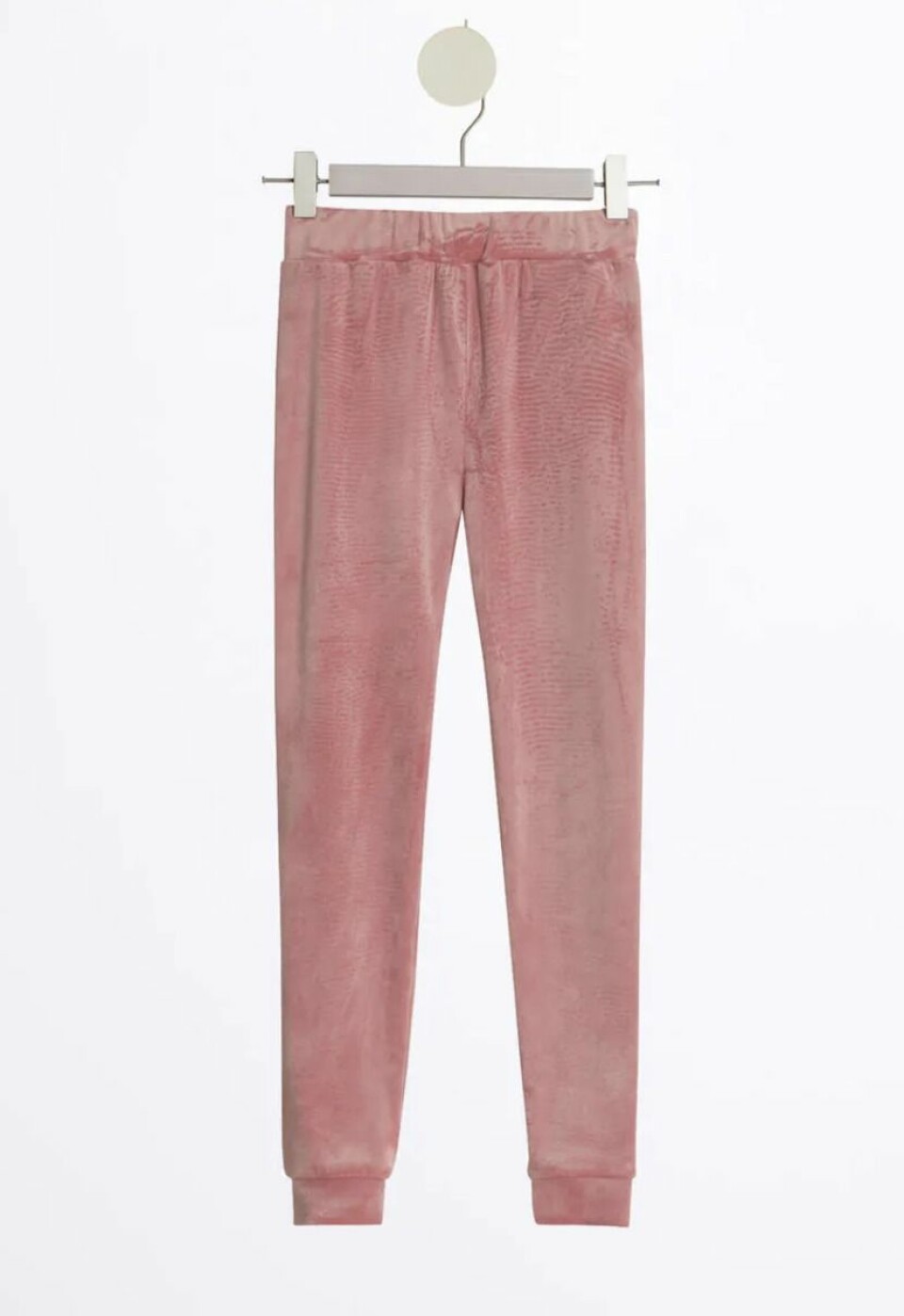 Nu släpper Gina tricot ny mor- och barnkollektion