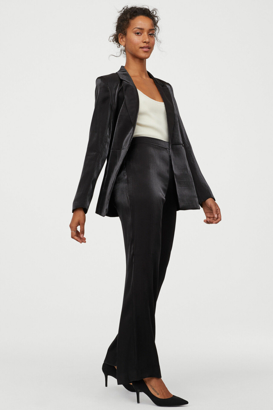 Gör dig redo för fest! 14 fina kostymer till nyårsafton