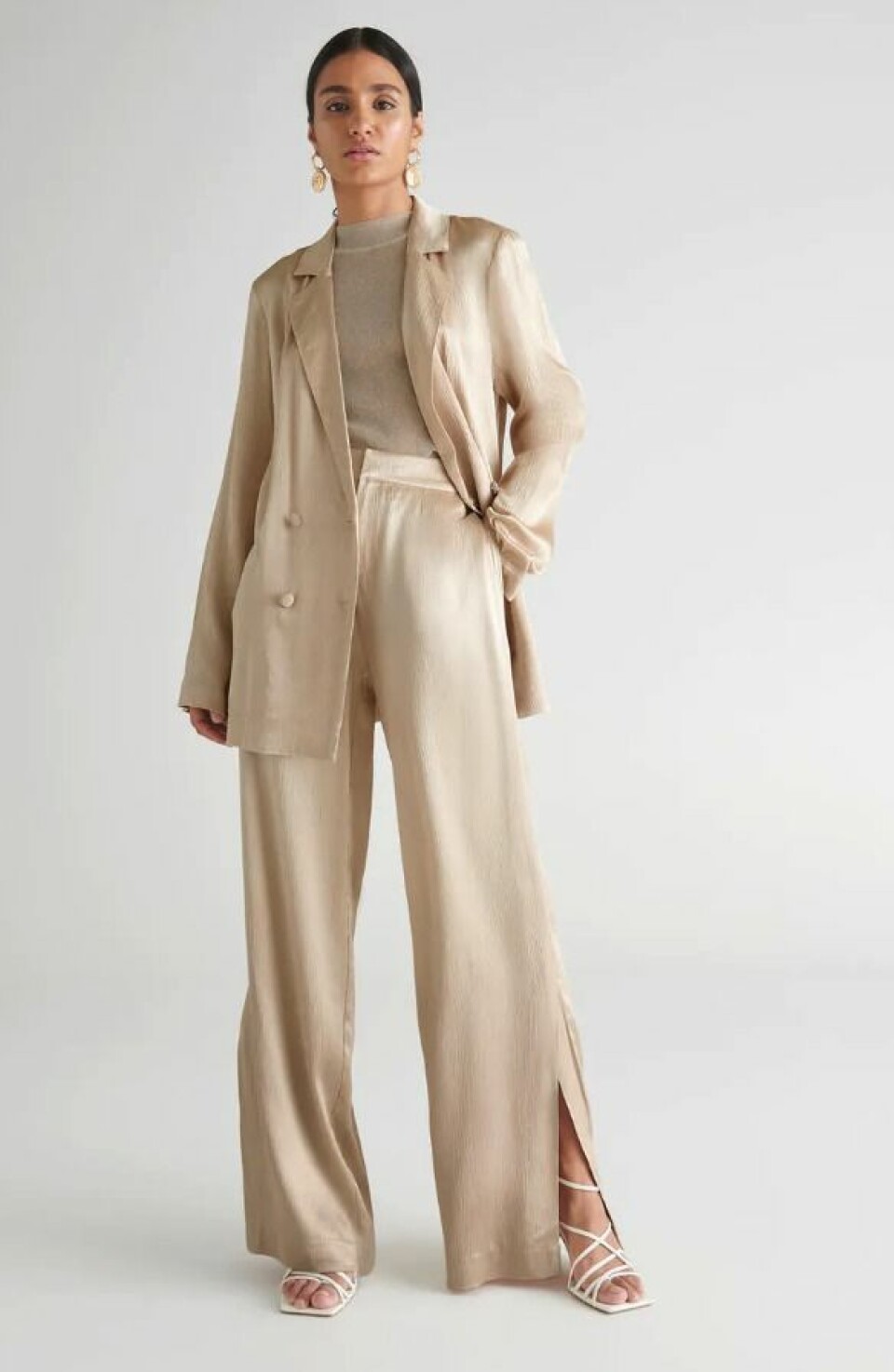 Gör dig redo för fest! 14 fina kostymer till nyårsafton