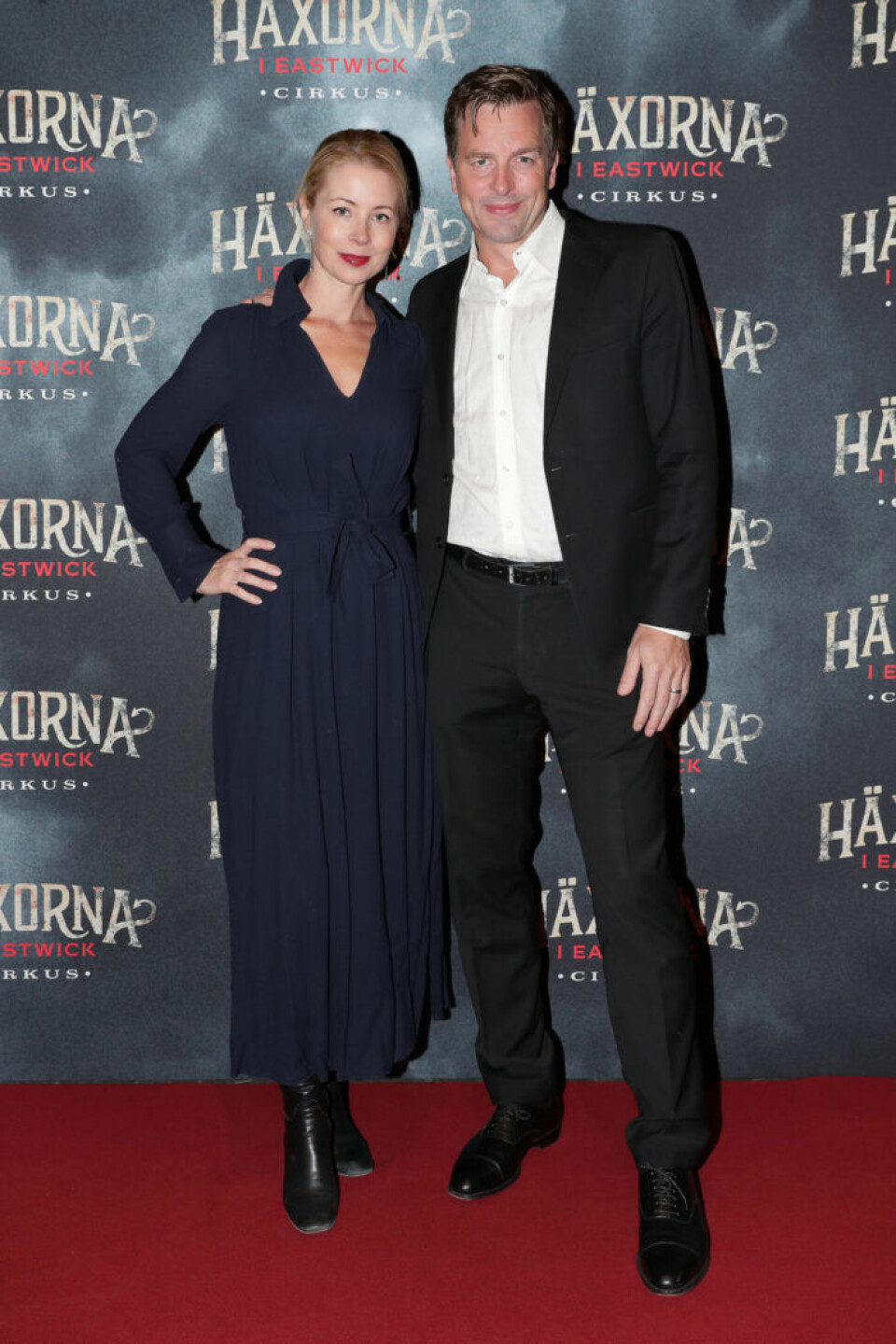Julia Dufvenius och Christopher Wollter. Julia Dufvenius och Christopher Wollter.