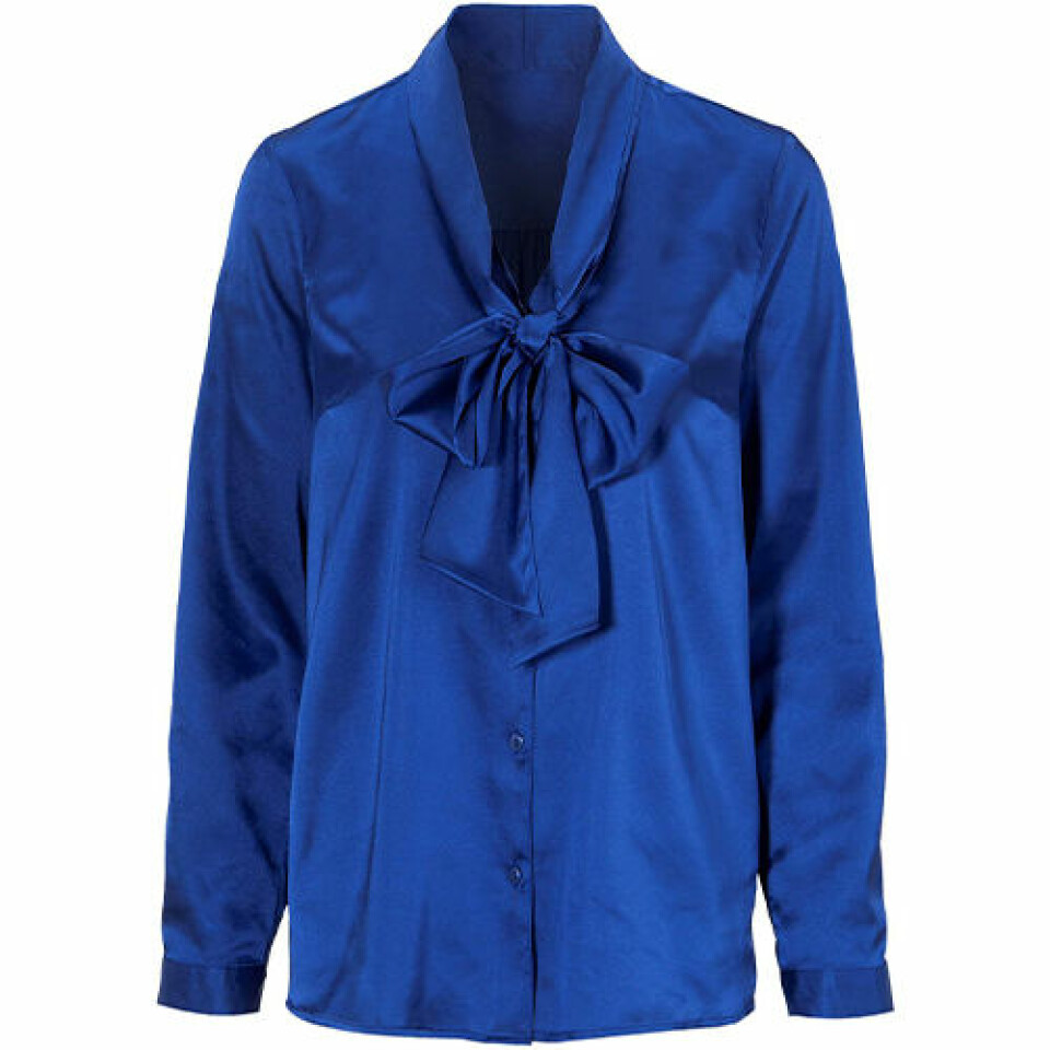 En blus fungerar lika bra till jeans som till en kjol! En blus fungerar lika bra till jeans som till en kjol!