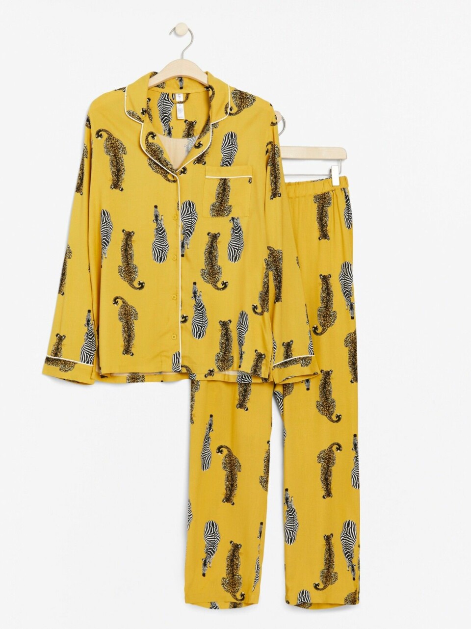 Pyjamas och nattlinne – 22 fina sovplagg i butik