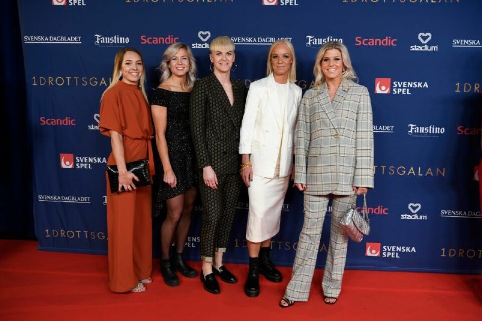 Elin Rubensson, Hanna Glas, Nilla Fischer, Caroline Seger och Olivia Schough. Elin Rubensson, Hanna Glas, Nilla Fischer, Caroline Seger och Olivia Schough.