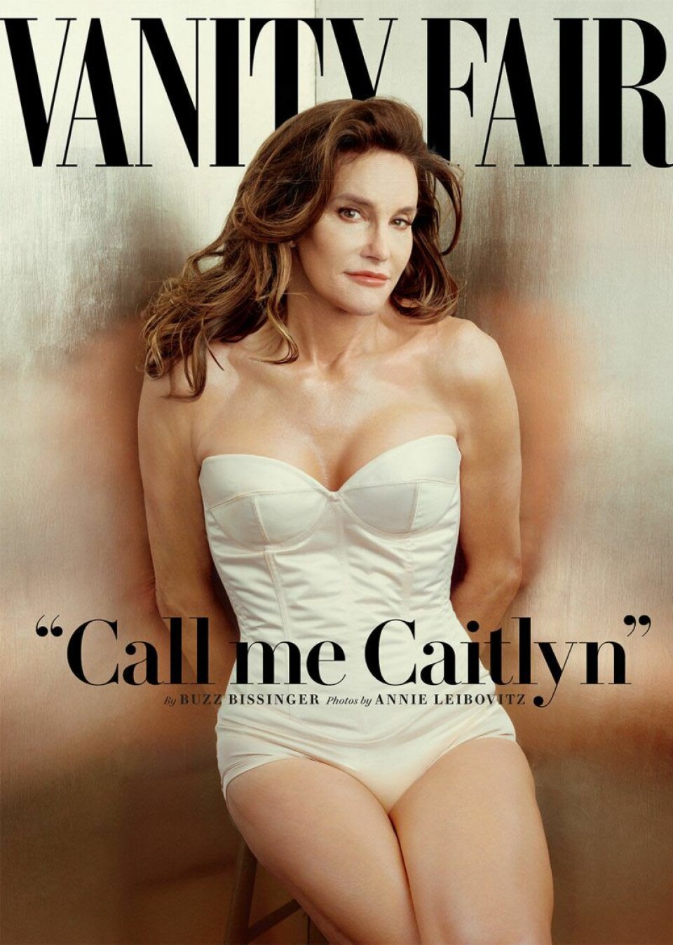 Caitlyn Jenner på omslaget av Vanity Fair. Här visar hon för första gången upp sitt riktiga jag. Caitlyn Jenner på omslaget av Vanity Fair. Här visar hon för första gången upp sitt riktiga jag.
