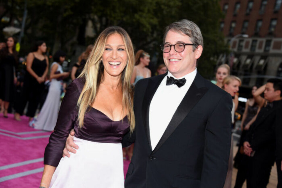 Sarah Jessica Parker och Matthew Broderick verkar i samma bransch. Sarah Jessica Parker och Matthew Broderick verkar i samma bransch.