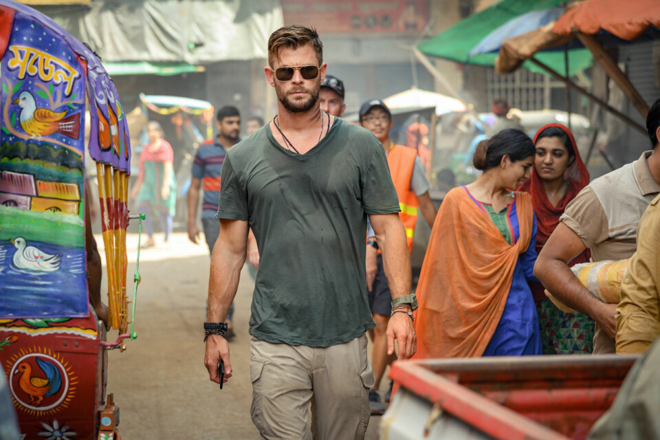 Chris Hemsworth spelar huvudrollen i Extraction. Chris Hemsworth spelar huvudrollen i Extraction.