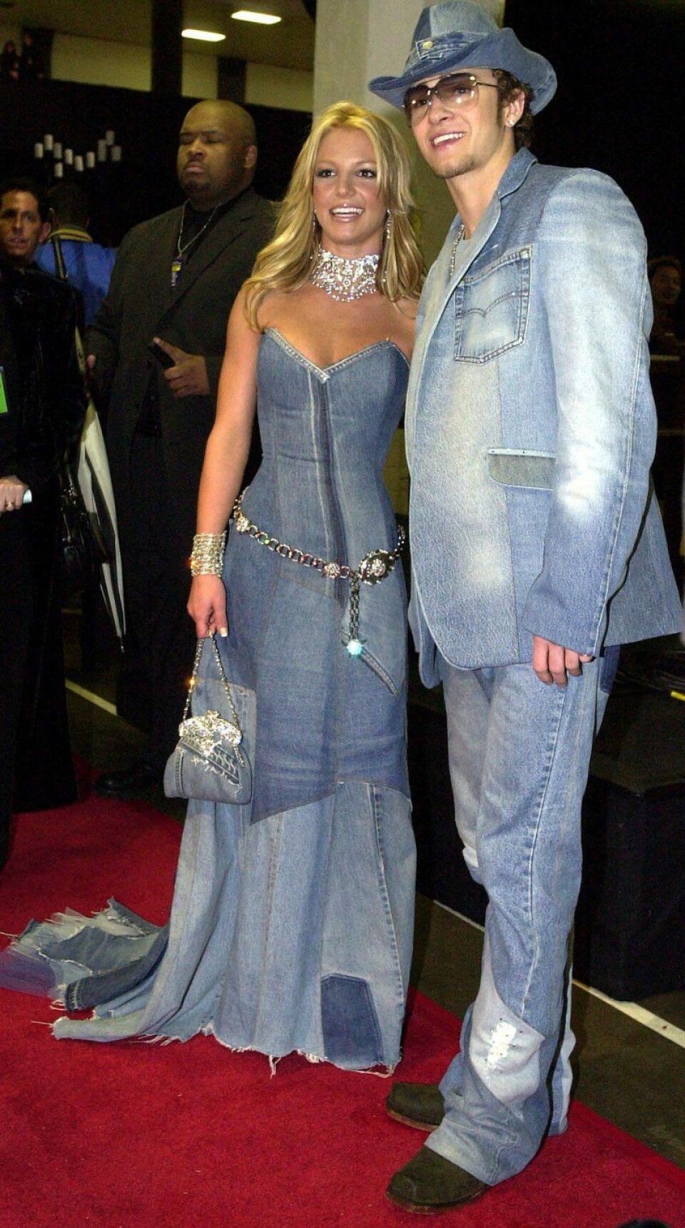 Britney Spears och Justin Timberlake på American Music Awards år 2001. Britney Spears och Justin Timberlake på American Music Awards år 2001.