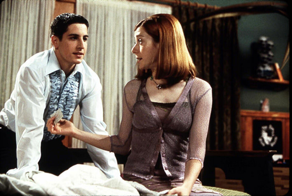 Jason Biggs och Alyson Hannigan är två av skådespelarna i American Pie från 1999. Jason Biggs och Alyson Hannigan är två av skådespelarna i American Pie från 1999.