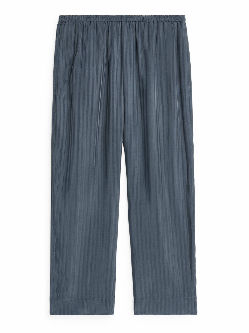 10 pyjamasset du inte behöver skämmas över på videomötet