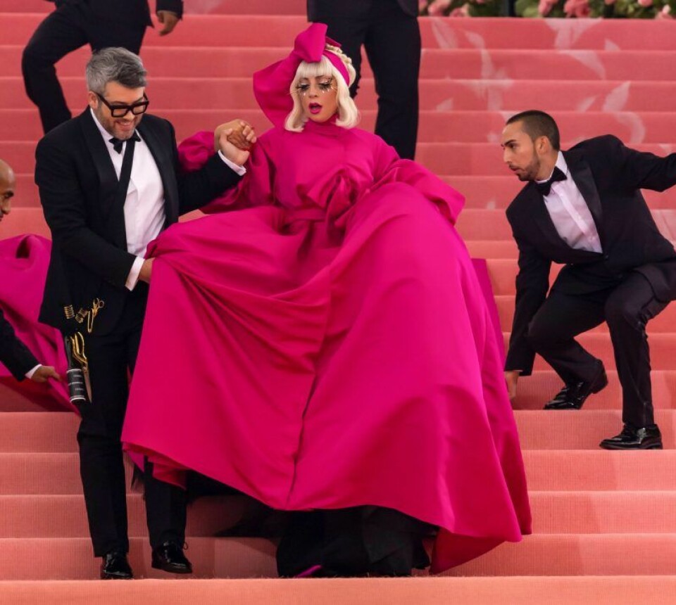 12 gånger Lady Gaga har ägt röda mattan – se bilderna