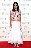 På British Academy Film Awards 2014 valde Alicia Vikander att bära en klänning signerad Chanel.