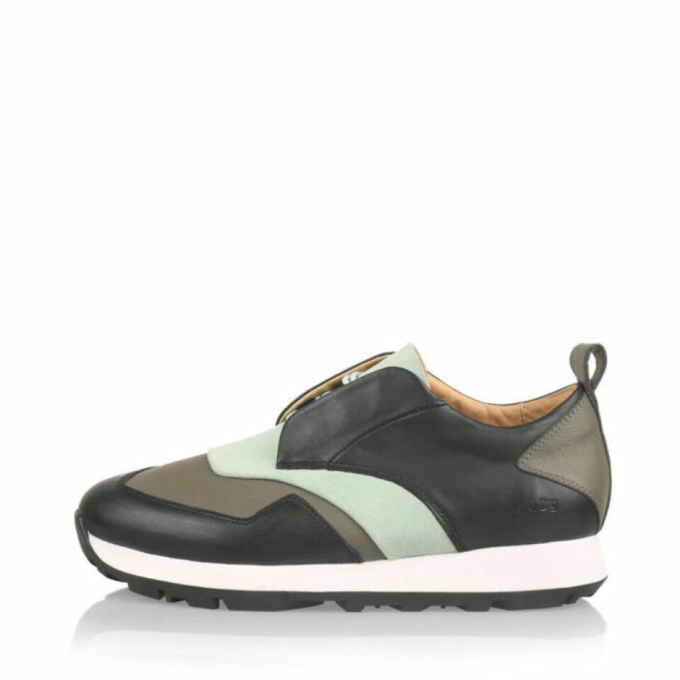 Sportiga sneakers att bära varje dag i vår och sommar